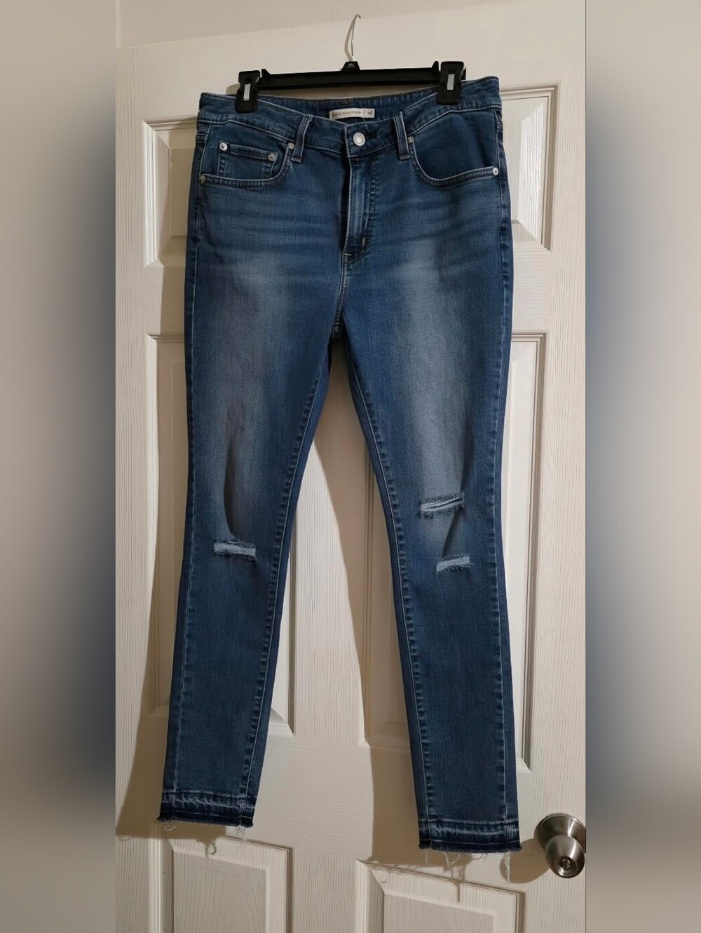Levi's Women's Skinny Jeans in Medium Blue Wash